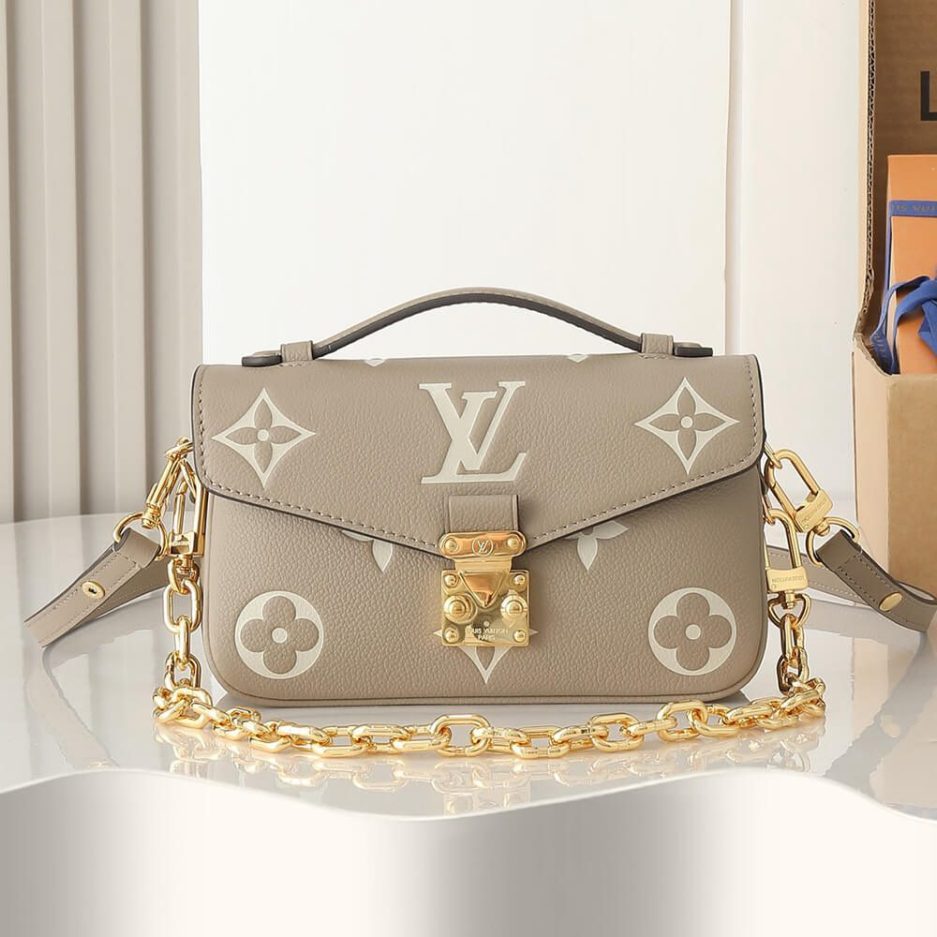 LUXUCYBAGSLouis Vuitton