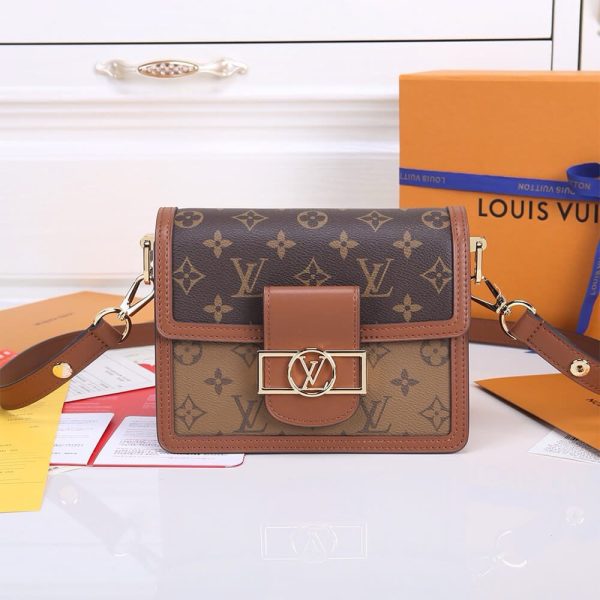 LUXUCYBAGSLouis Vuitton