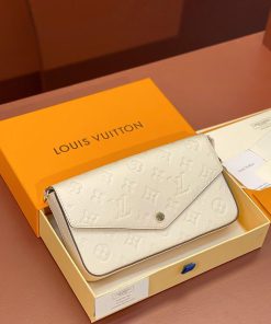 LUXUCYBAGSLouis Vuitton