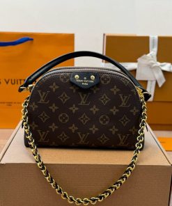 LUXUCYBAGSLouis Vuitton