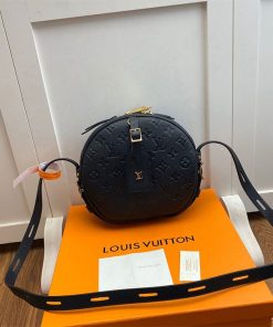 LUXUCYBAGSLouis Vuitton