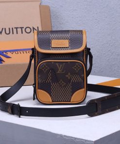 LUXUCYBAGSLouis Vuitton