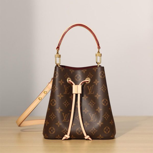LUXUCYBAGSLouis Vuitton