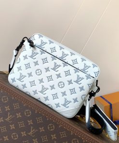 LUXUCYBAGSLouis Vuitton