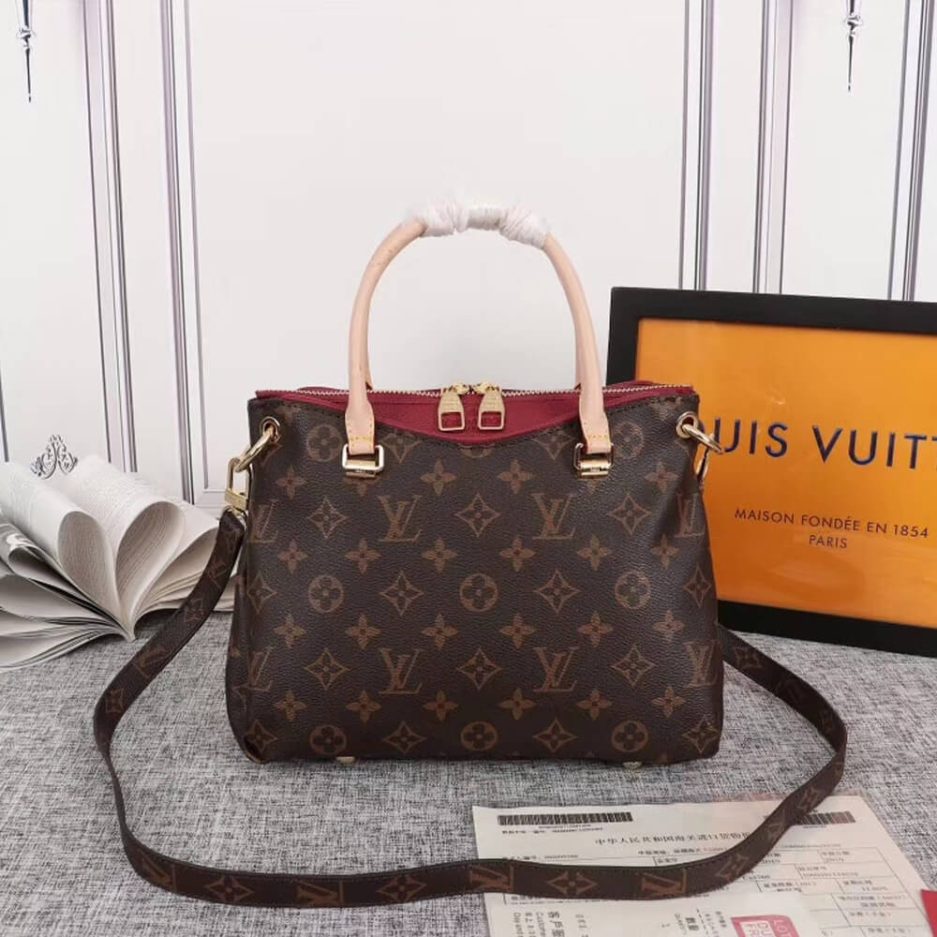 LUXUCYBAGSLouis Vuitton