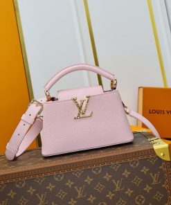 LUXUCYBAGSLouis Vuitton