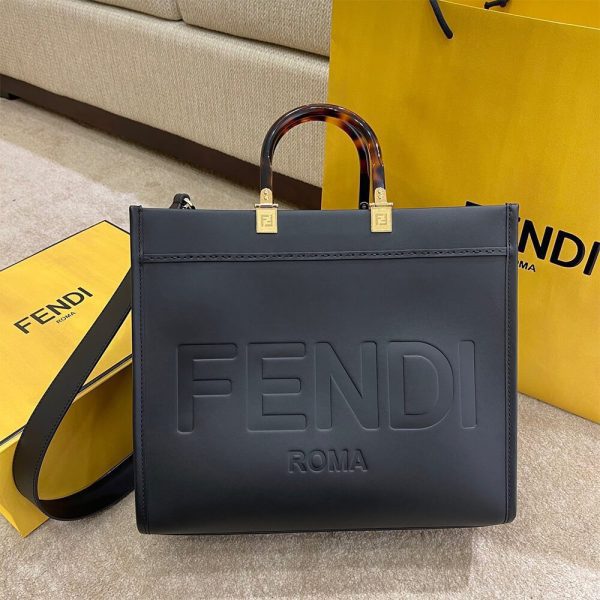 LUXUCYBAGSFendi