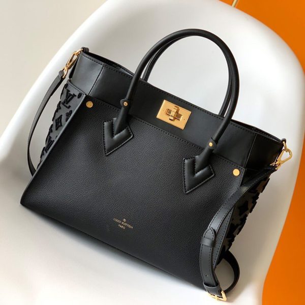 LUXUCYBAGSLouis Vuitton