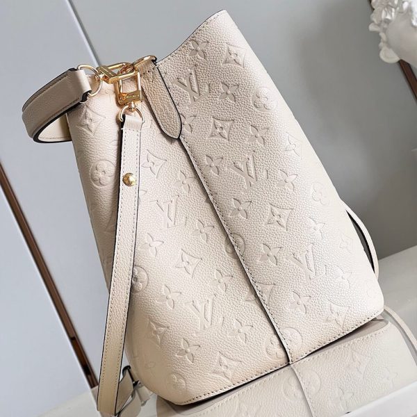 LUXUCYBAGSLouis Vuitton