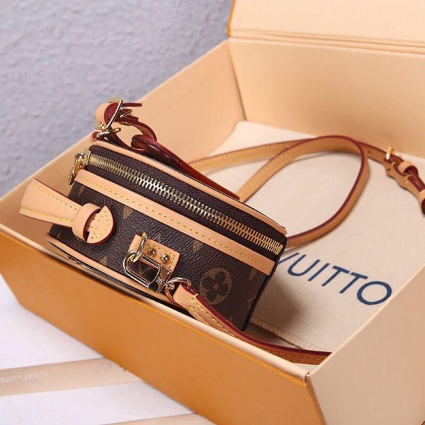 LUXUCYBAGSLouis Vuitton