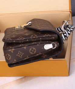 LUXUCYBAGSLouis Vuitton