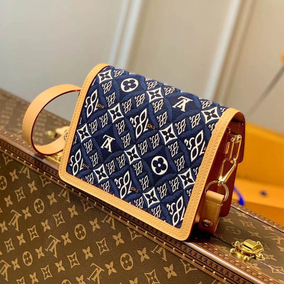 LUXUCYBAGSLouis Vuitton