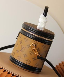 LUXUCYBAGSLouis Vuitton