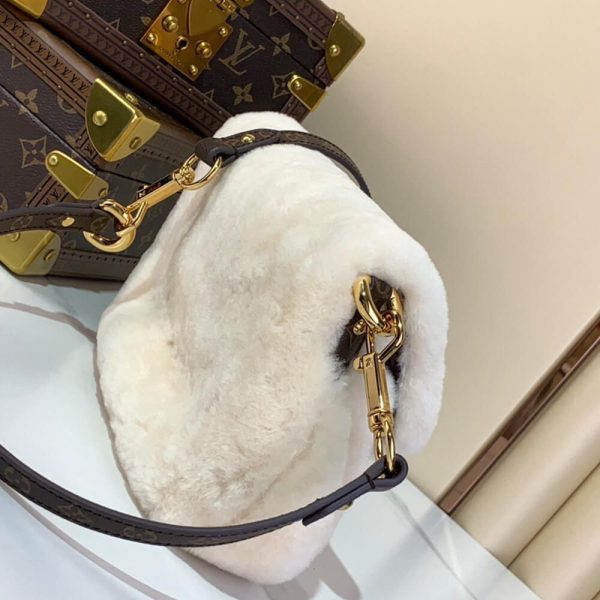 LUXUCYBAGSLouis Vuitton