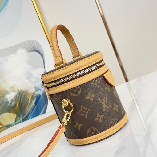 LUXUCYBAGSLouis Vuitton