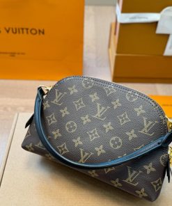 LUXUCYBAGSLouis Vuitton