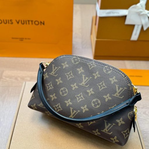 LUXUCYBAGSLouis Vuitton