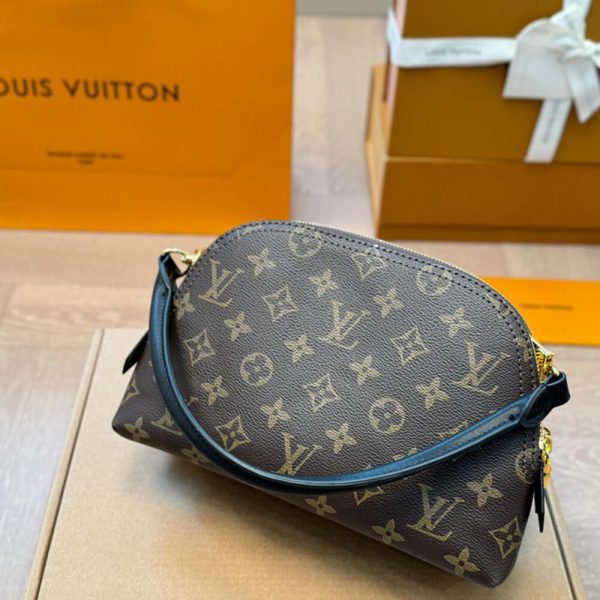 LUXUCYBAGSLouis Vuitton