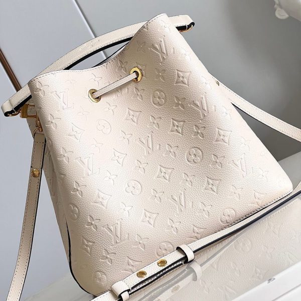 LUXUCYBAGSLouis Vuitton