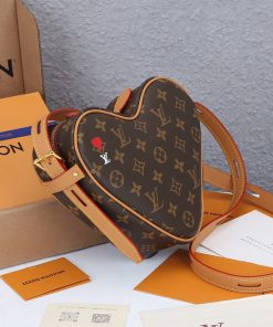 LUXUCYBAGSLouis Vuitton