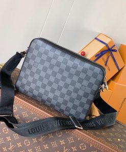 LUXUCYBAGSLouis Vuitton