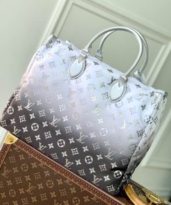 LUXUCYBAGSLouis Vuitton