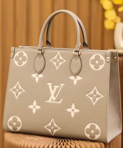 LUXUCYBAGSLouis Vuitton