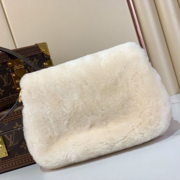 LUXUCYBAGSLouis Vuitton