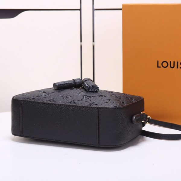 LUXUCYBAGSLouis Vuitton