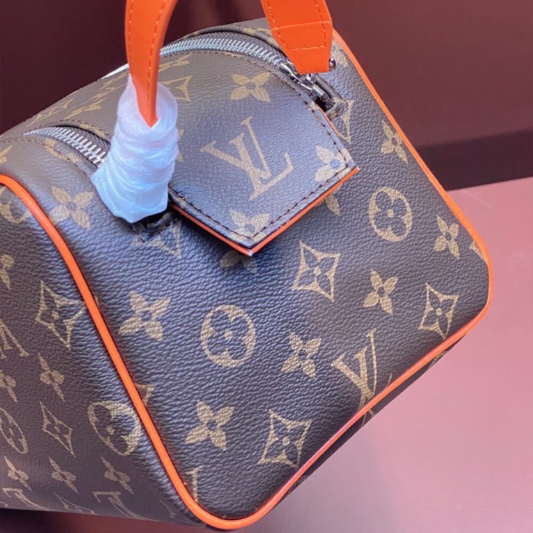 LUXUCYBAGSLouis Vuitton