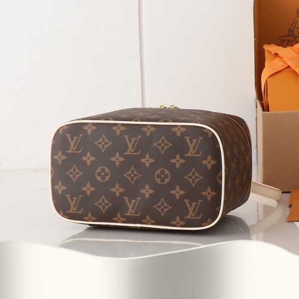LUXUCYBAGSLouis Vuitton