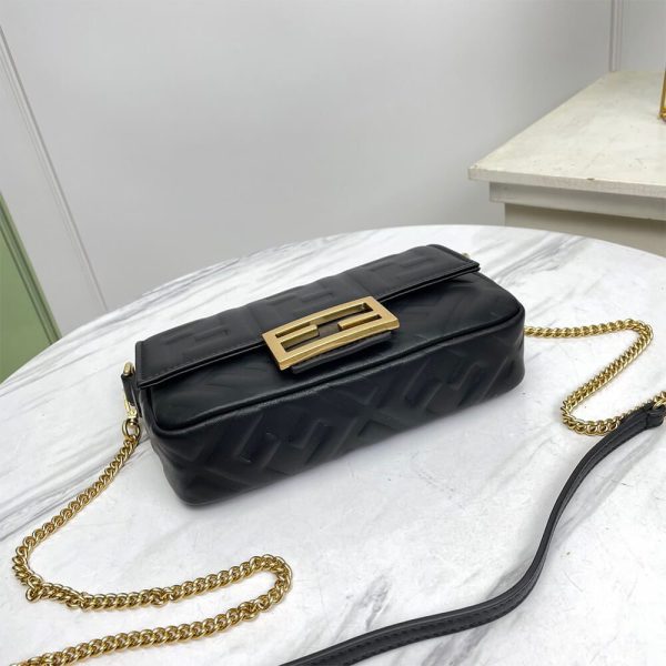 LUXUCYBAGSFendi