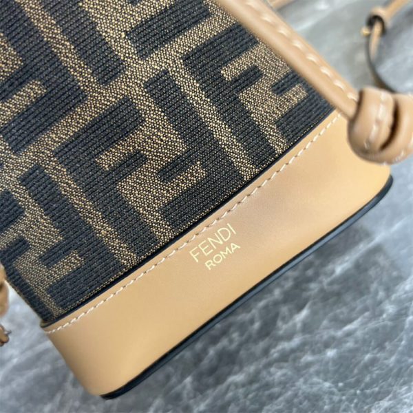 LUXUCYBAGSFendi