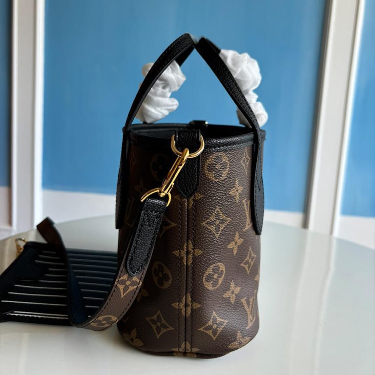 LUXUCYBAGSLouis Vuitton