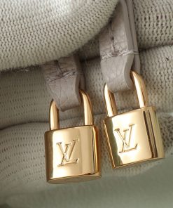 LUXUCYBAGSLouis Vuitton