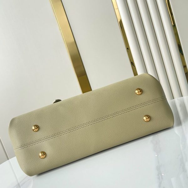 LUXUCYBAGSLouis Vuitton