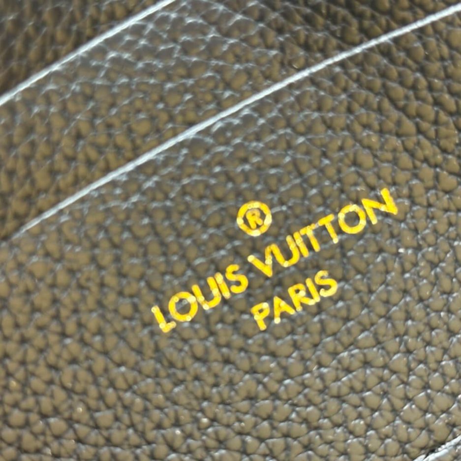 LUXUCYBAGSLouis Vuitton