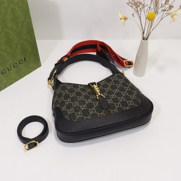 LUXUCYBAGSGucci