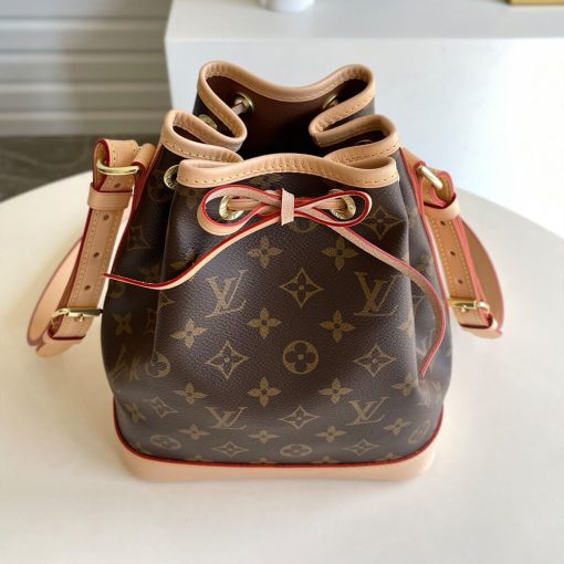 LUXUCYBAGSLouis Vuitton