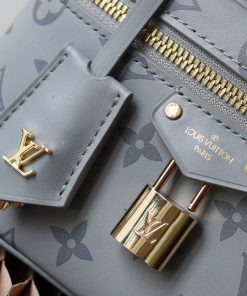 LUXUCYBAGSLouis Vuitton