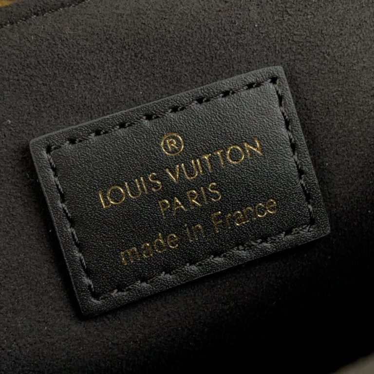 LUXUCYBAGSLouis Vuitton