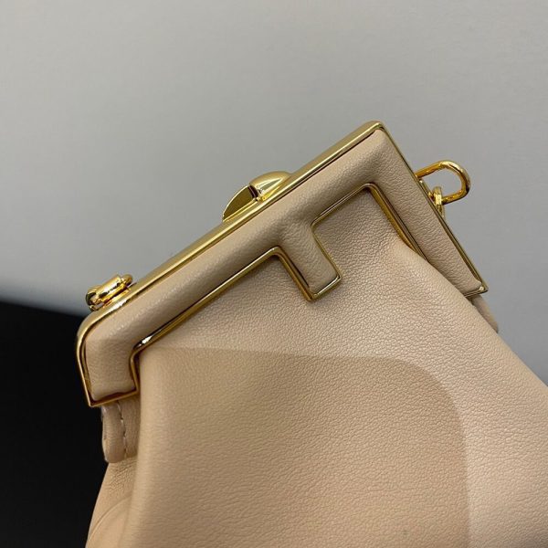 LUXUCYBAGSFendi