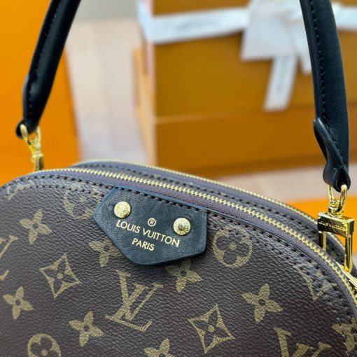 LUXUCYBAGSLouis Vuitton