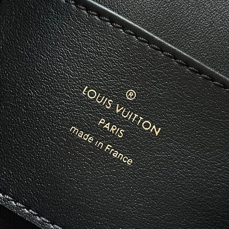 LUXUCYBAGSLouis Vuitton