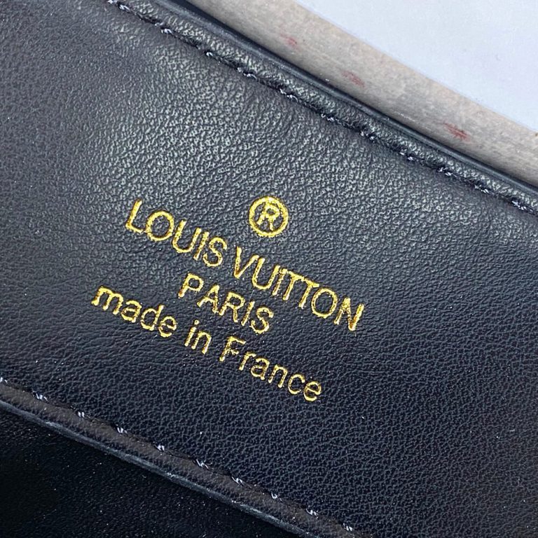 LUXUCYBAGSLouis Vuitton