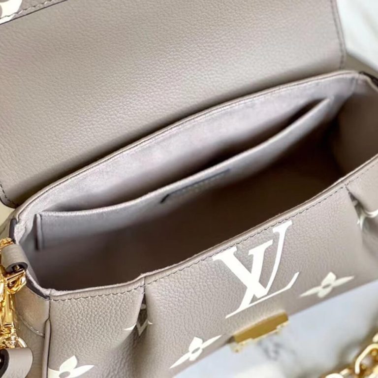 LUXUCYBAGSLouis Vuitton