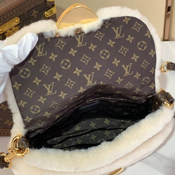 LUXUCYBAGSLouis Vuitton