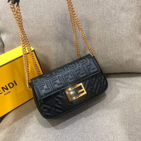 LUXUCYBAGSFendi