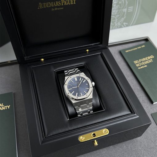 Audemars Piguet Royal Oak 15510ST - Image 2