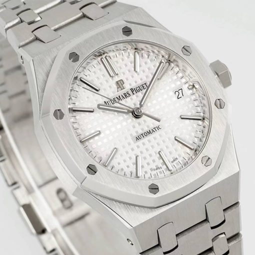 Audemars Piguet Royal Oak 15450 - Image 2